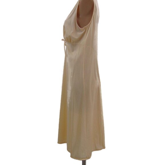 JC Penney Vintage Nylon Nightgown M Blush Beige Embroidered Gathered Bust 70s - Picture 5 of 12